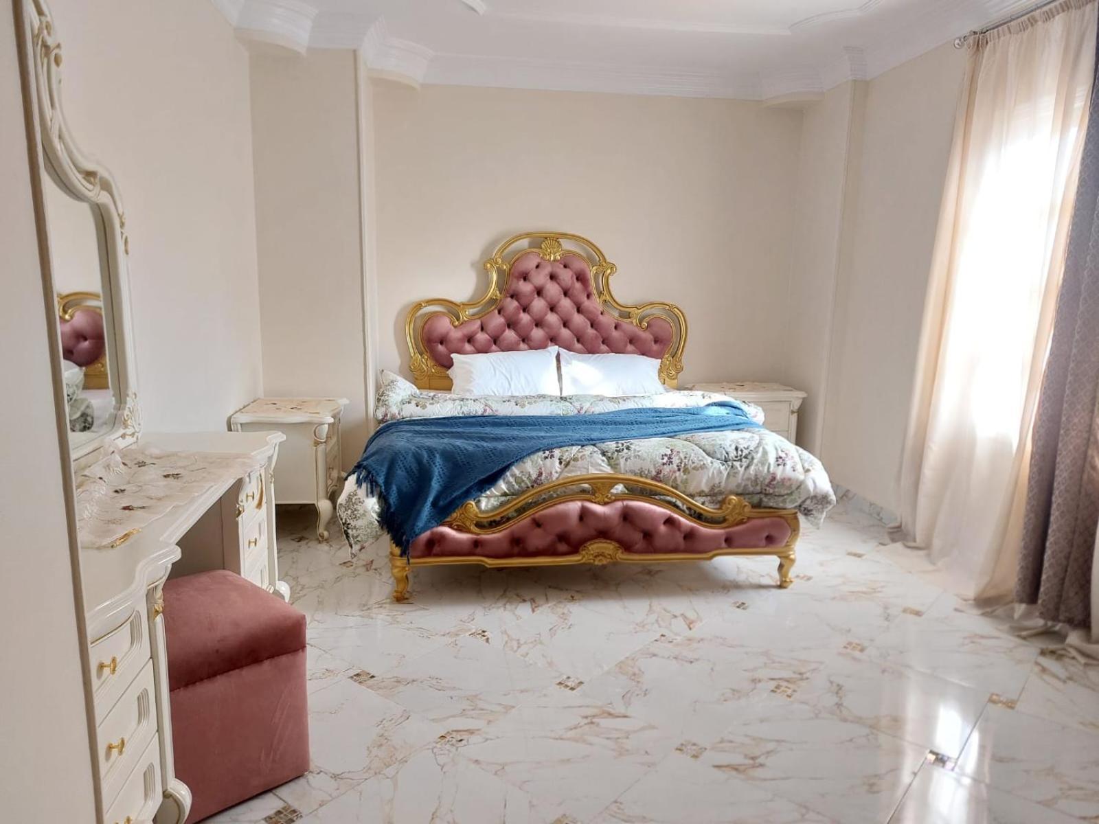 Chez L'Ami Hotel Kafret el-Gabal Eksteriør bilde
