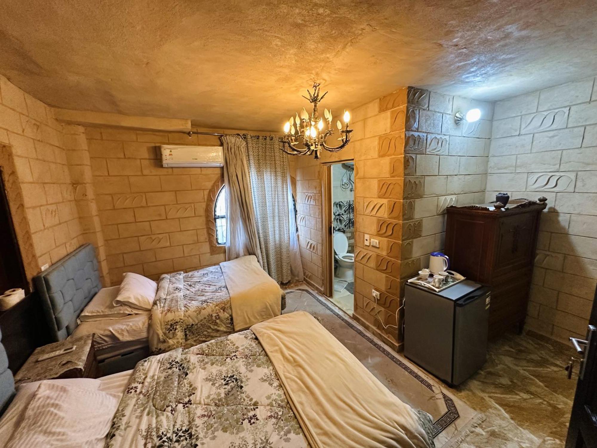 Chez L'Ami Hotel Kafret el-Gabal Eksteriør bilde